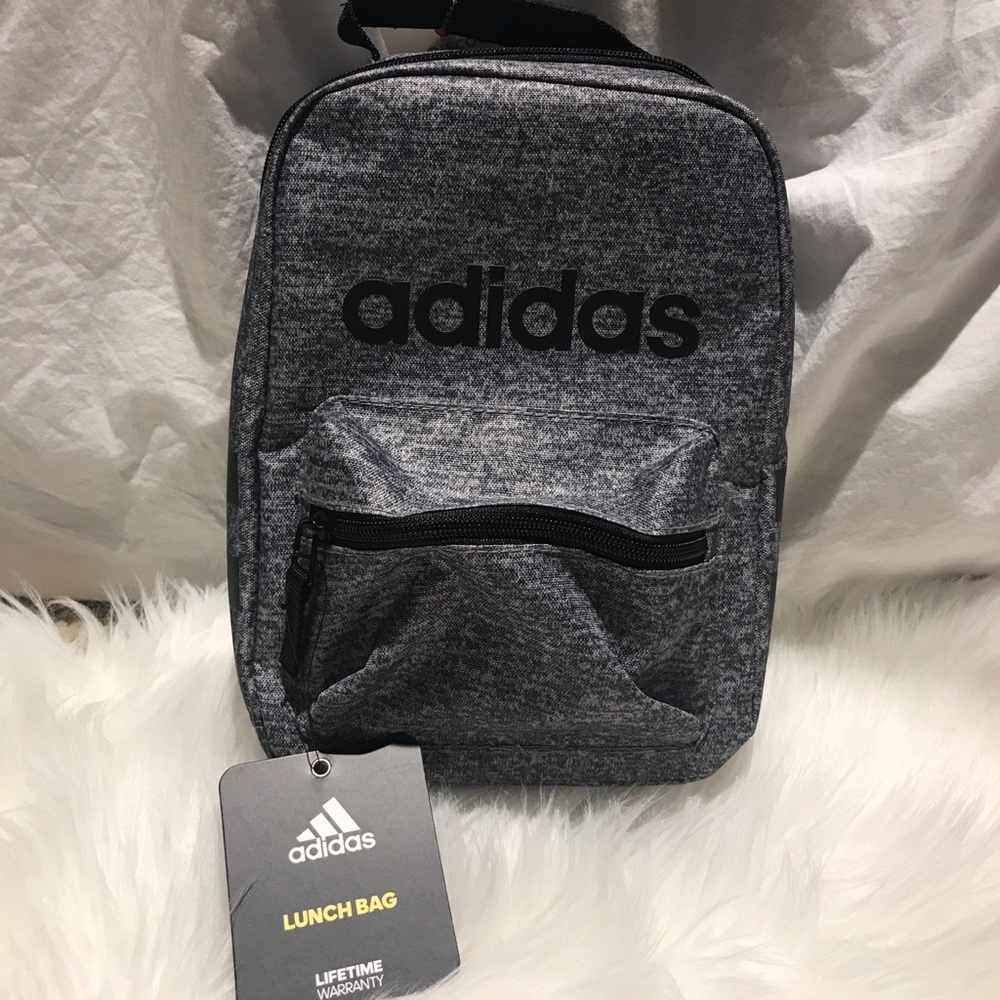 🆕 Adidas Lunch Bag (MAKE AN OFFER 💖)